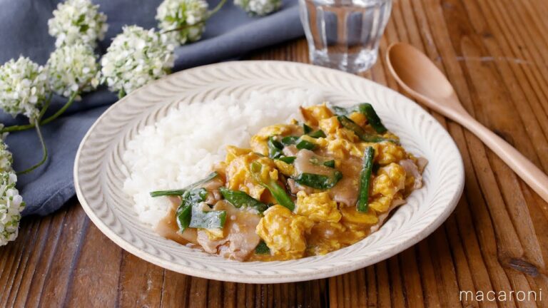 【豚肉とニラのとろたまあんかけごはん】とろみづけも簡単！お手軽ランチにおすすめ♪｜macaroni（マカロニ）