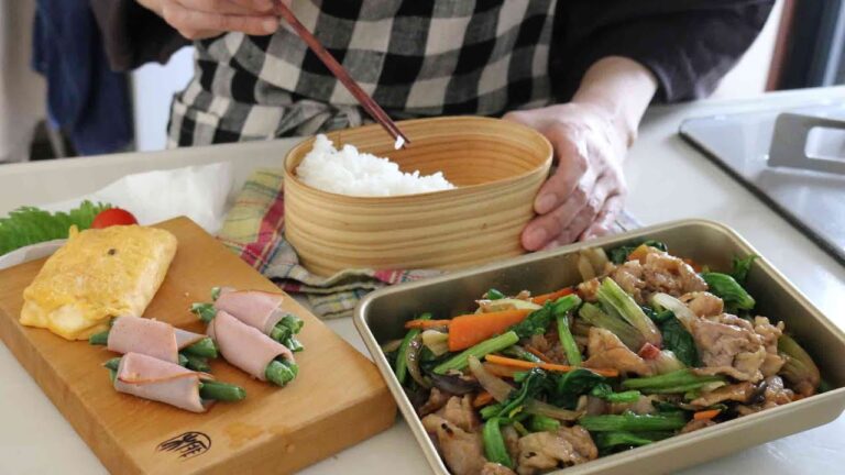 【３品弁当】また食べたいと旦那がホレたおかず。ほうれん草野菜炒め＃860