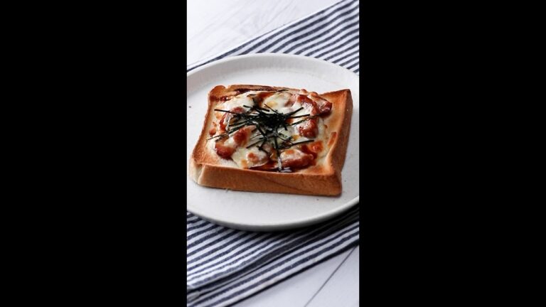 【テリヤキ×チーズでお腹いっぱい！】照り焼きソーセージチーズトースト / Teriyaki Sausage Cheese Toast #Shorts