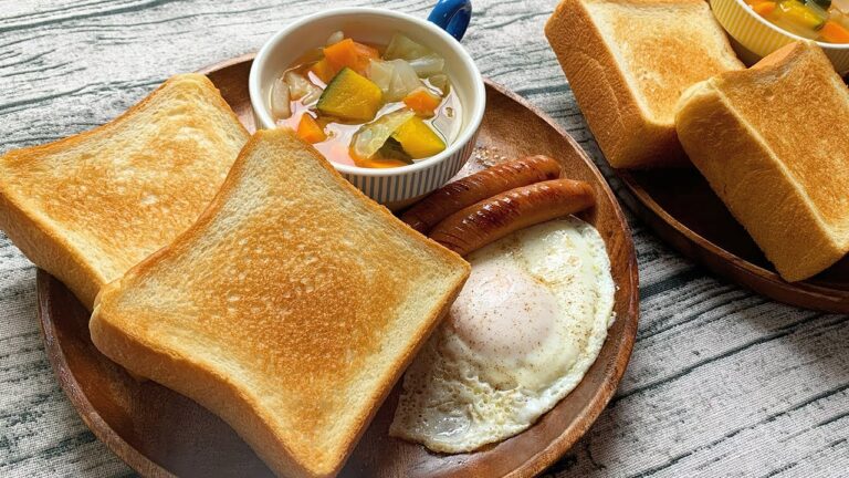 サラリーマンが出勤前に作る朝ごはん【ミニ食パンと野菜スープ】