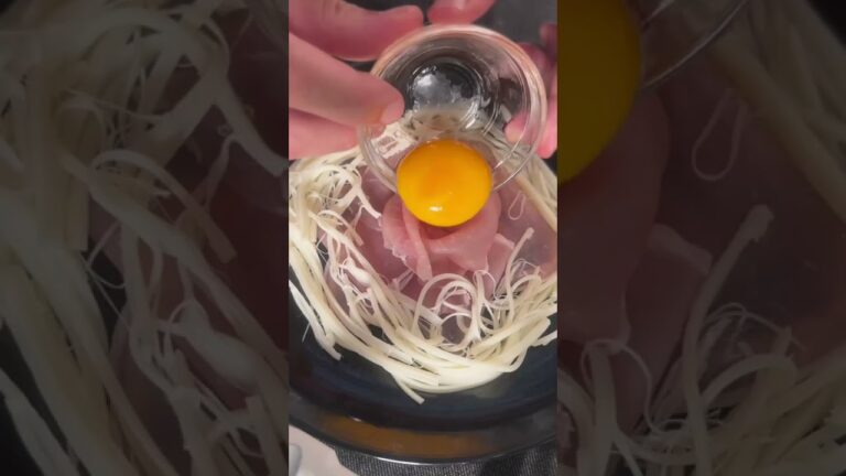 【さけるチーズで生ハムユッケ】#shorts #料理 ＃夜な酔な与那覇ごはん