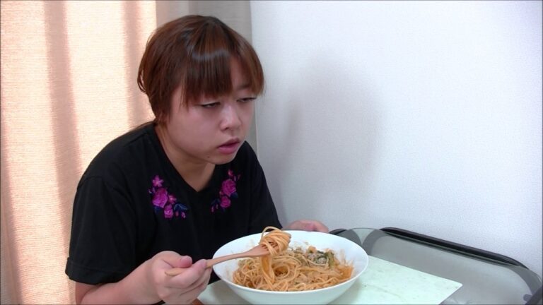 【超旨味たっぷり】ワンポットチキントマトスープパスタ【大好きな味】