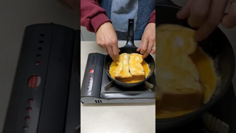 トーストのアレンジ料理で１番美味しいのはこれだと思う！！簡単に作れて最高やん！