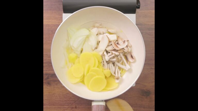 たっぷり具材が嬉しい 濃厚！ きのこのポテトポタージュ #cooking  #レシピ #スープ