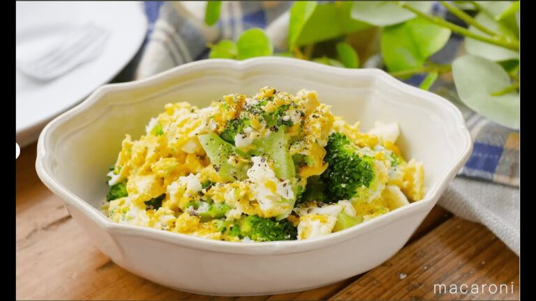 【卵とブロッコリーのマヨサラダ】レンジ一発で完成！卵とブロッコリーで簡単サラダ♪｜macaroni（マカロニ）