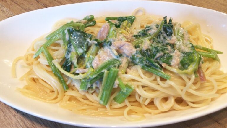 超簡単！ほうれん草とベーコンのクリーム濃厚パスタ　AMANE-SPOON