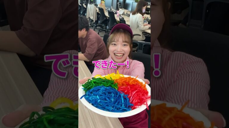 めっちゃ伸びる！虹色のチーズトースト！🧀🌈