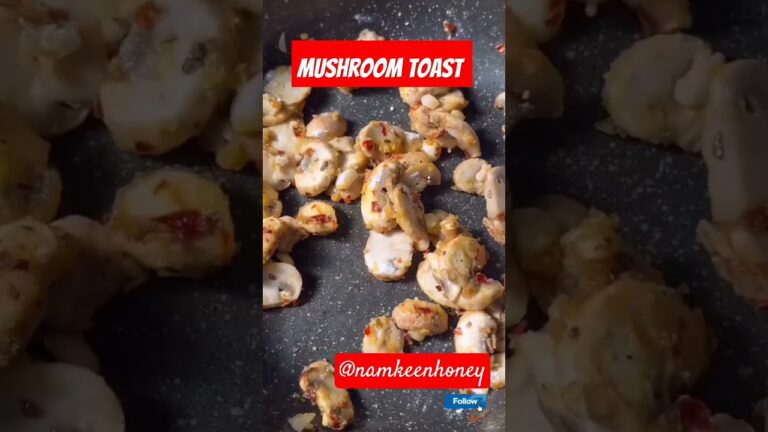 White Sauce Mushroom Homemade Toast #mushroomrecipe #foodie #dillifoodie #homecookingisthebest