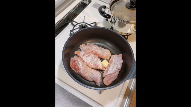 【ふっくら美味しい】秋鮭のムニエル きのこバター醤油