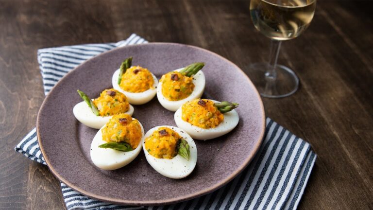 春のアスパラガスでぷりぷりスタッフドエッグ〜可愛いたまごサラダ〜/ Asparagus Deviled Eggs