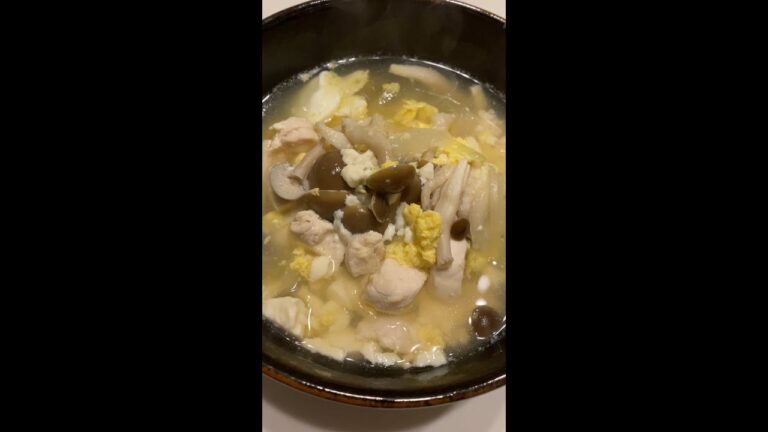 本気で痩せたきゃこれ食っとけ【ささみとしめじの豆腐たまごスープ】#Shorts