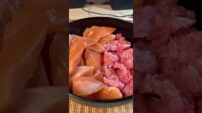 【おじさん飯】マグロのたたきとサーモンのオートミール丼♪ で腸活する😊 #shorts