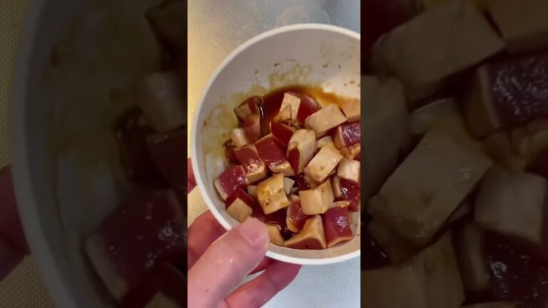 ひと手間で美味しくなる！【簡単マグロステーキ丼】#Shorts