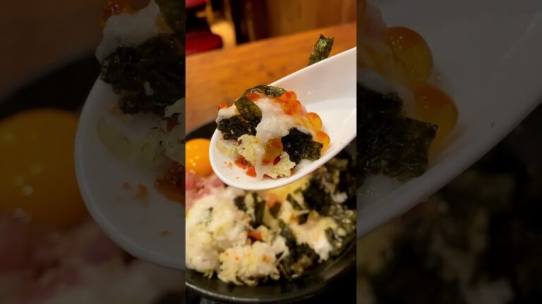 【大阪グルメ】税込1000円以下の海鮮丼では私的にNo.1。だし茶漬けまで楽しめるので、最後の最後まで飽きずに美味しく頂けます。#大阪グルメ #天王寺グルメ #天王寺ランチ #天王寺 #スタンドふじ