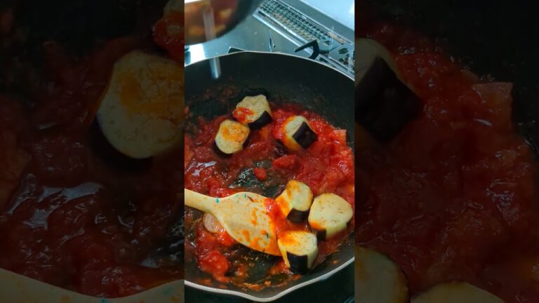 うどんでナスのアラビアータ　#イタリアン　#うどん　#アラビアータ　#トマトソース　#なす