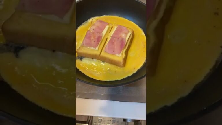 とろとろチーズと、ベーコンの相性抜群！！ワンパントーストの作り方⭐️#shorts #ご飯 #簡単 #ワンパントースト#お残しは許しまへんで