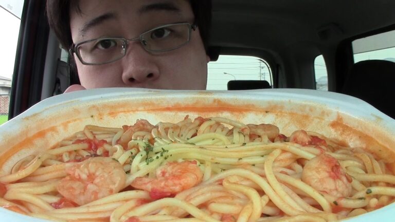 【新発売】海老トマトクリームパスタを食べてみた！【セブンイレブン】