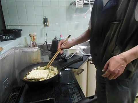 今日の夕食　イトメンお好み焼きそば　ハムキャベツサラダ　だし巻き卵  #料理asmr, #焼きそば,#ニンジン,#キャベツ