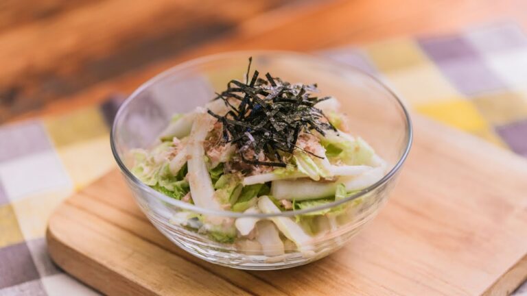 ⽩菜とツナのうま塩漬けサラダ