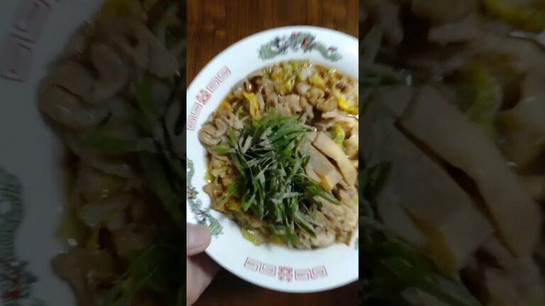 Garlic Pork with Nappa Soy Ramen/豚白菜醤油太麺/@hiro.cooking