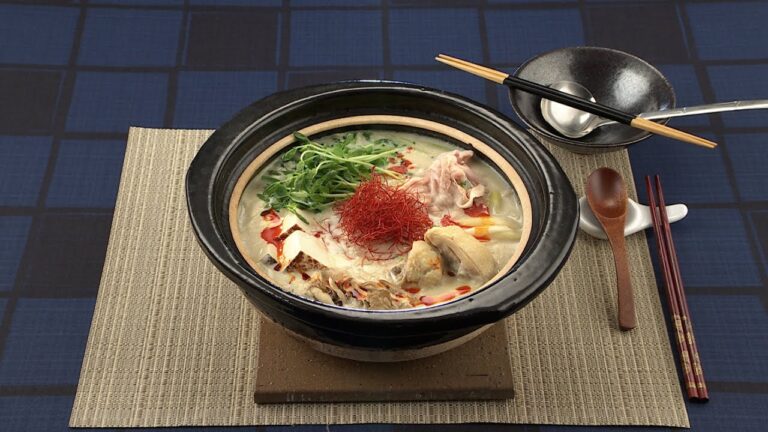 【DAIGOも台所】ピリ辛豆乳鍋｜寒い季節に◎シメまで楽しめるあったかお鍋♪