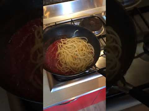 パスタ料理☆アマトリチャーナ