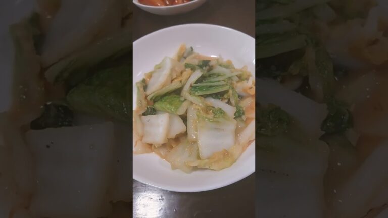 白菜の味噌ニンニク炒め(余ったやつ)150円で2品作れます。