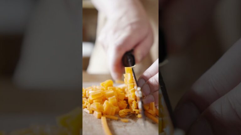 【ダイエット】痩せたい人の『にんにく1株大量消費・塩スープ』の作り方#shorts