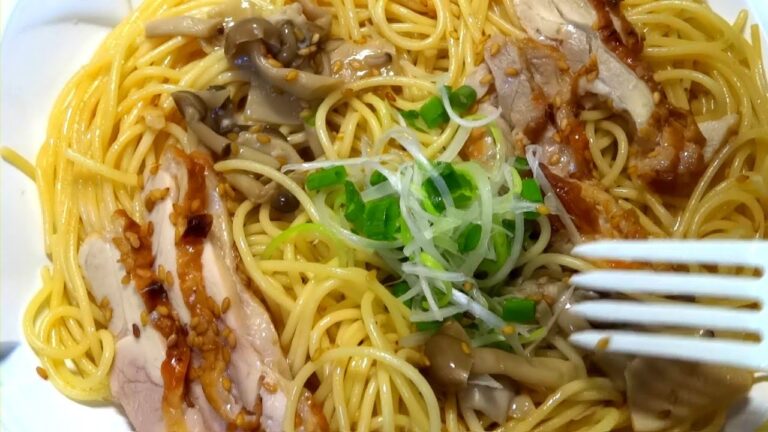 【セブンイレブン】炭火チキンときのこのガーリック醤油パスタ￥450