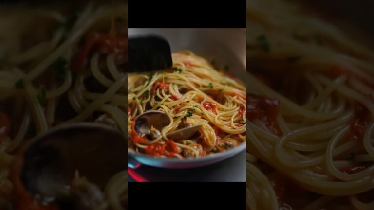 毎日食べても飽きないワンパンパスタ|トマトとあさり出汁の黄金比#shorts