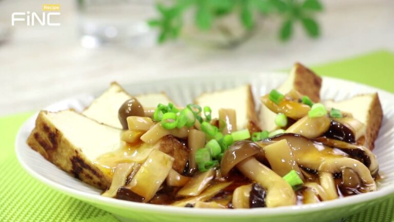ダイエットレシピ｜3種類のきのこで旨味も食物繊維も摂取！厚揚げのきのこあんかけ｜FiNC（フィンク）