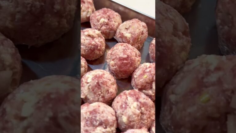 『豆腐のふっくらミートボール』#とっと夫婦#簡単ごはん#簡単料理#おうちごはん#おかず#簡単おうちごはん#時短おかず#夫ごはん#おかずレシピ#ミートボール#肉団子#豆腐#とうふ#豚ひき肉#玉ねぎ