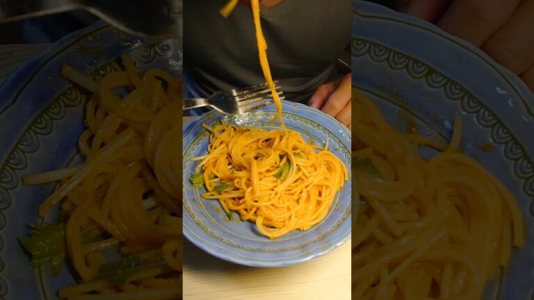カニ&トマトクリームパスタを食べる　#shorts