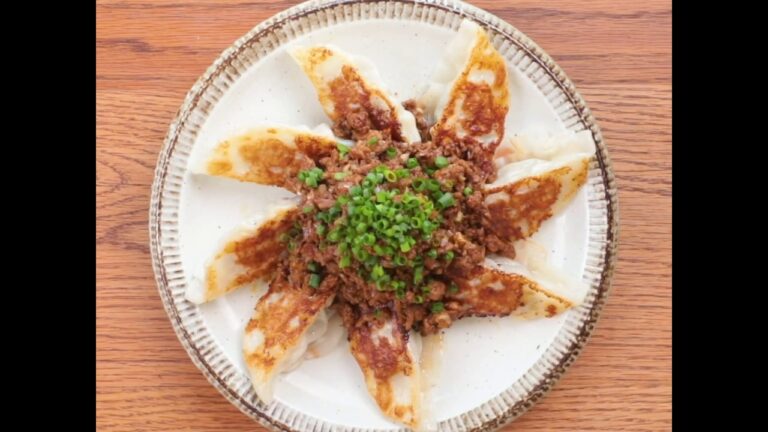 簡単レシピ動画！ピリ辛 担々餃子