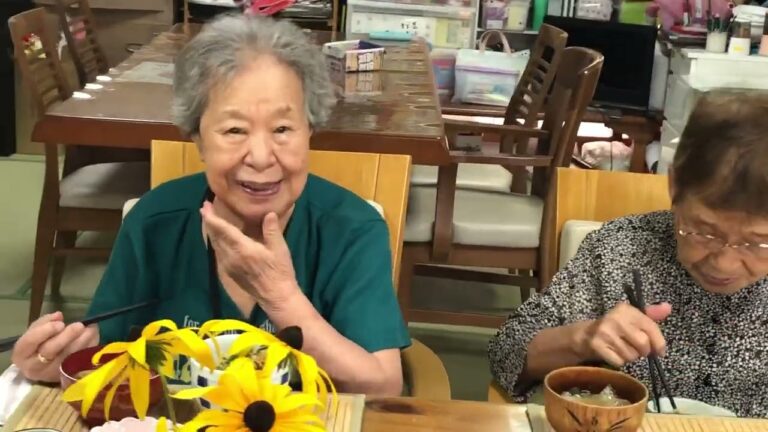 手作りスタミナ丼美味しいよ～　行田市　デイサービス　幸望庵