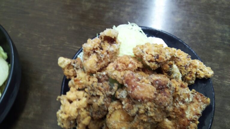伝説のすた丼屋 狭山店 超鬼盛りすたみな唐揚げライス 980円 油そば 630円