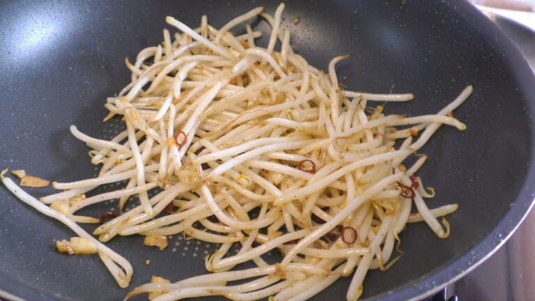【簡単もやし料理】料理人が教える『絶品もやし炒め』の作り方！