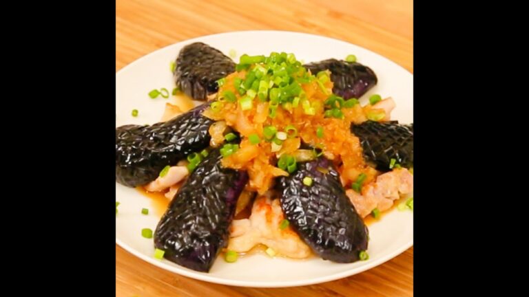 ピリ辛熱々つけ汁で！鶏肉と茄子の生姜焼き