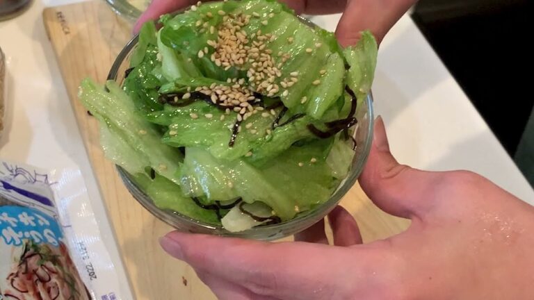 【無限レタス】塩昆布でうま味倍増　レタスナムル簡単レシピ