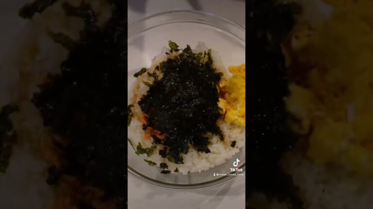 間違いなくうまい鮭たまごおにぎり