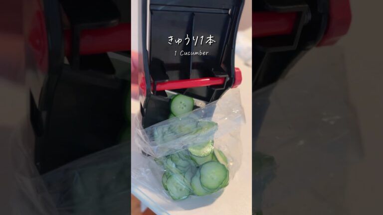 焼肉のタレで最強サラダ。うんまっ！！ #shots #おうちごはん