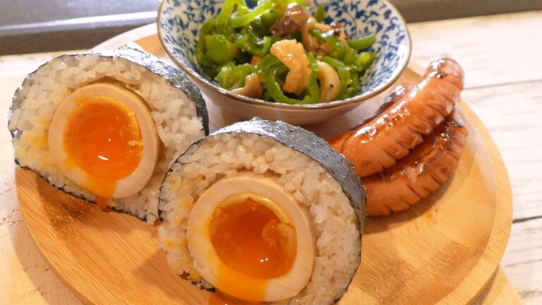 味玉おにぎり｜質素な和食の朝ごはん｜Japanese home cooking