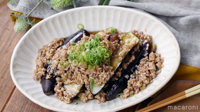 【とろっとろなすとひき肉のそぼろあんかけ】なすジュワ〜！とろとろあんがたまらない♪｜macaroni（マカロニ）