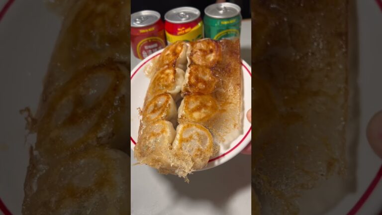 小伝馬町【肉汁噴射のもちもち餃子】