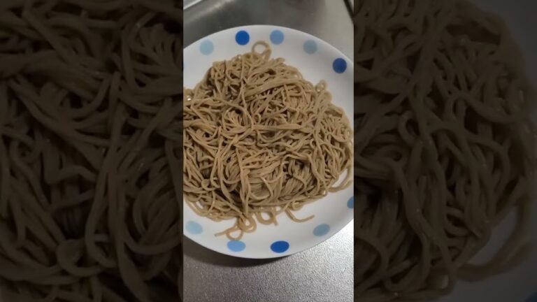 たんぱく質1食30gのパスタを使ってミートソースを作りました【BASE FOOD PASTA】#Shorts