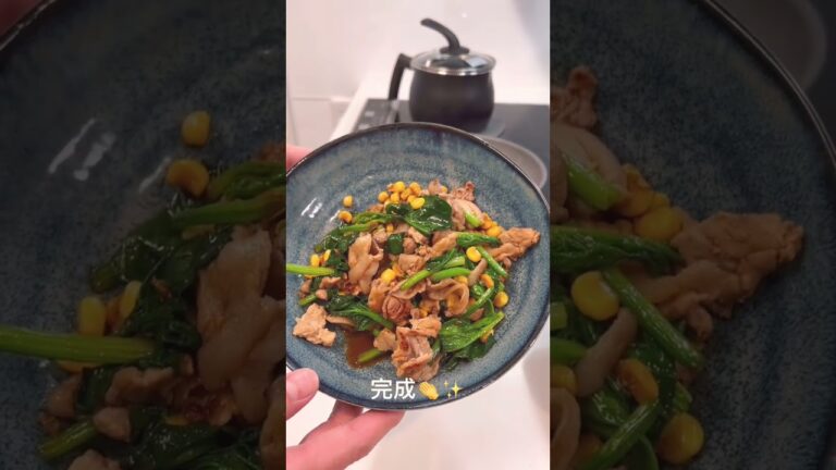 炒め時間5分で簡単！【豚肉とほうれん草のコーンバターしょうゆ】【豚肉とキノコのマヨしょうゆ炒め】 #お弁当 #豚こまレシピ #お弁当作り #shorts