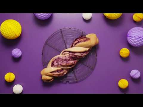 ラプンツェルのお花マフィン三つ編みパン　-　ディズニーレシピ