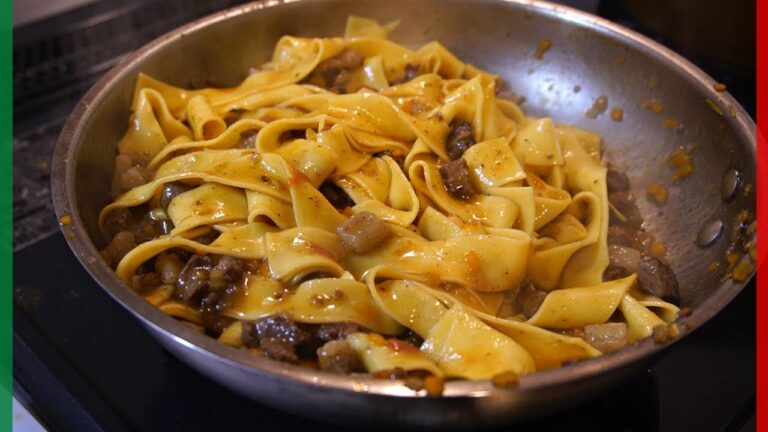 【スパイスが決め手！】イノシシ肉のラグーと手打ちパスタ パッパルデッレ【Ragu’ di Cinghiale】