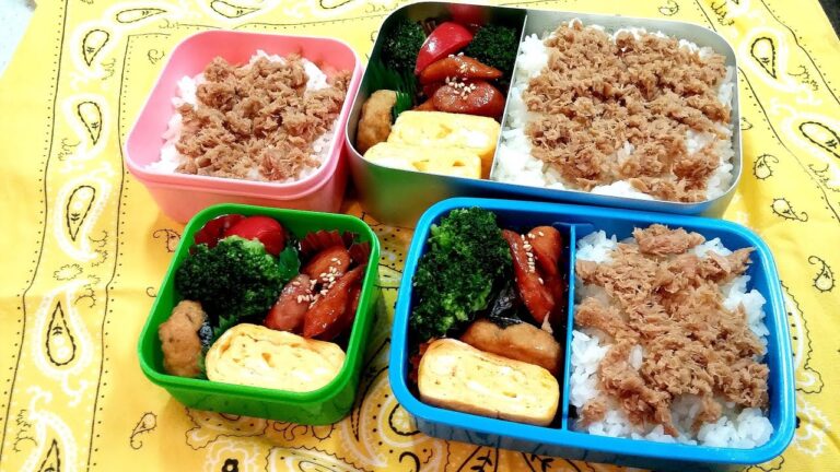 【お弁当】そぼろ弁当！ツナ缶ででササっと…時短！玉子焼き・ブロッコリー・ソーセージ・トマト【子供のお弁当・Lunch Box・obento】