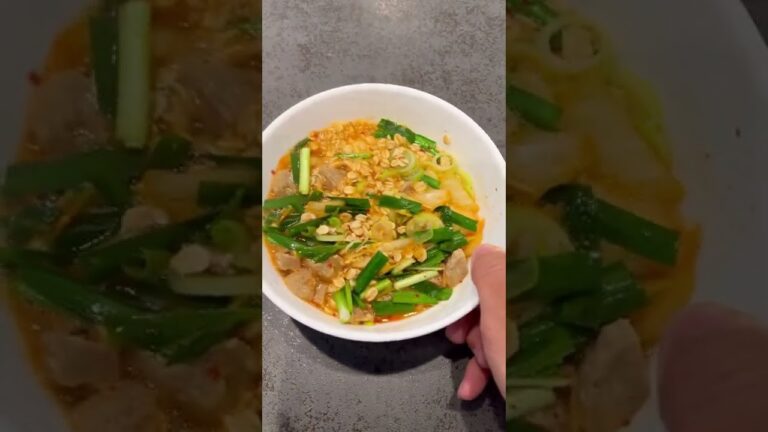 これ食って10kg痩せた。とりあえずこれ作って食っとけ。キムチーズオートミールリゾット